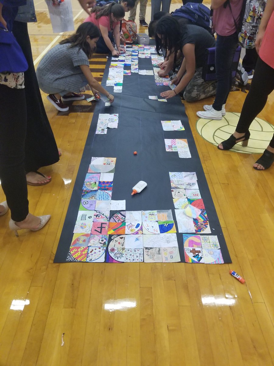 cynsationalcynd's tweet image. Austin New Tech Panthers creating a quilt to be passed down. Each square represents a student. The creation of the quilt is related to a story &amp;amp; lesson taught by NT Teachers &amp;amp; the collaboration of NT Teachers. 💛⭐ #ahspanthers #panthernewtech #ilovemyteachers #ilovemypanthers