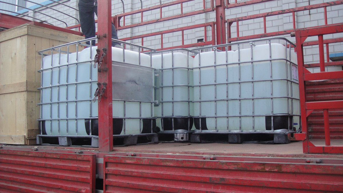 alicechuh's tweet photo. Cationic reagent quat 188 3-chloro-2-hydroxypropyltrimethyl ammonium chloride was delivered to overseas customer in Oct. 2015. https://t.co/4EzDuyZ3ao