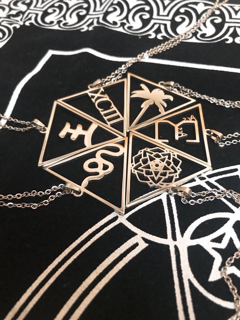 Ahgabebego's tweet photo. [🇺🇸USA GO]
@got7igot7wy Necklaces and Earrings
💚Closes: 9/2
🐥$8-$18
💚Form: https://t.co/tUf6kwRg7L 
#got7⁠ ⁠⁠#igot7 #ahgase #youngjae #jinyoung #yugyeom #Jaebeom #bambam #MarkTuan #JacksonWang #갓세븐⁠ ⁠⁠ ⁠ https://t.co/I8pil8tcaE