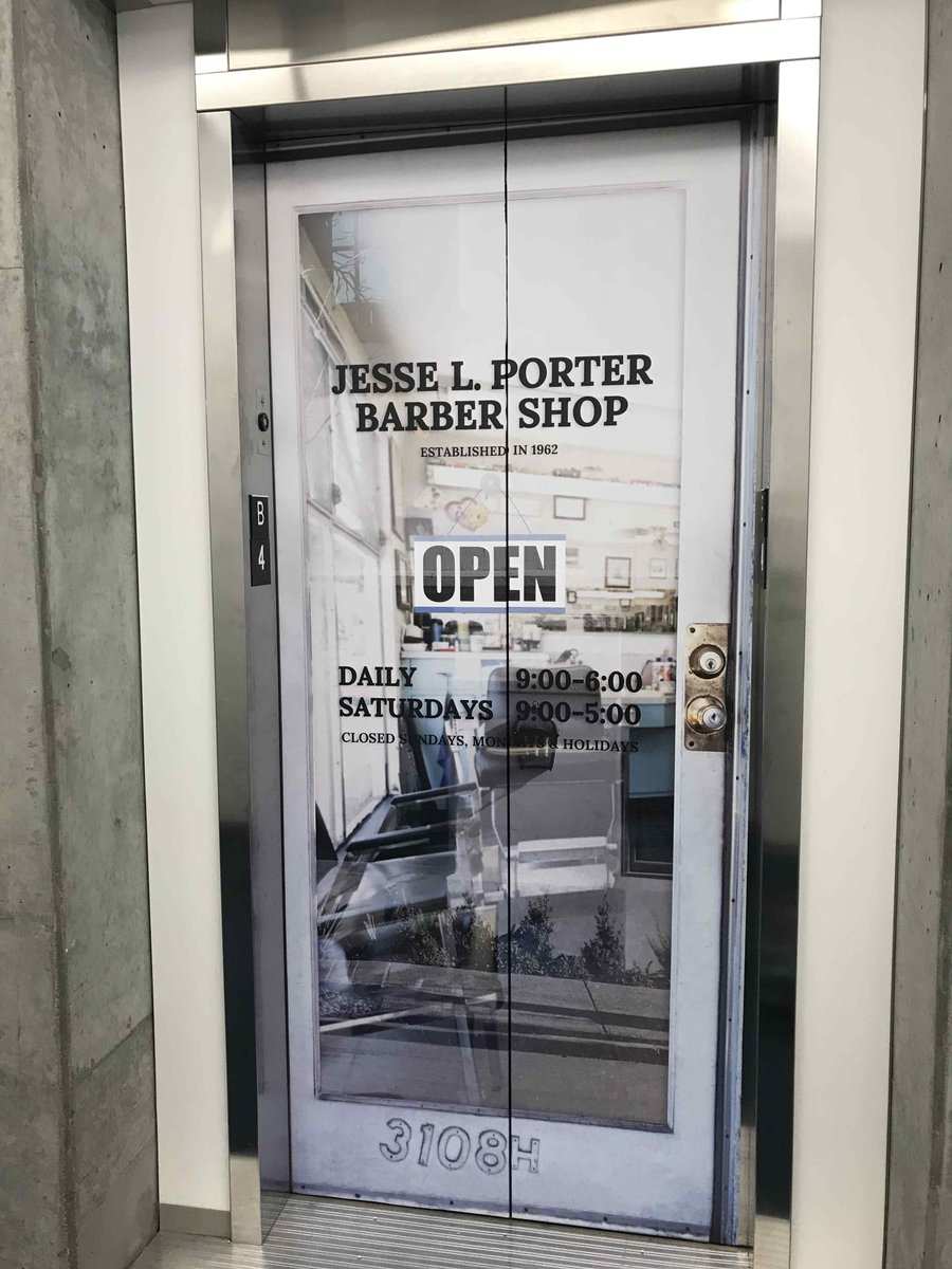 clearlinesigns's tweet photo. Elevator graphics vinyl wrap for @Intuit by #signmysigns https://t.co/gXmPrWBZAP