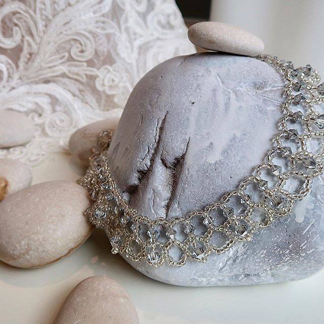 LiliSafarini's tweet photo. Handmade, Swarovski crystal accent! Perfect addition for complete look.
.
.
.
#handmade #swarovski #bridalboutique #jewelry #bridalaccessories #berkeley #eastbay #bayarea #sanfrancisco #oakland https://t.co/GVsyC6AMmU https://t.co/Uynqm6En9u