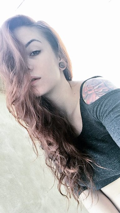 Good morning ☀️ https://t.co/pDFCUpeePu