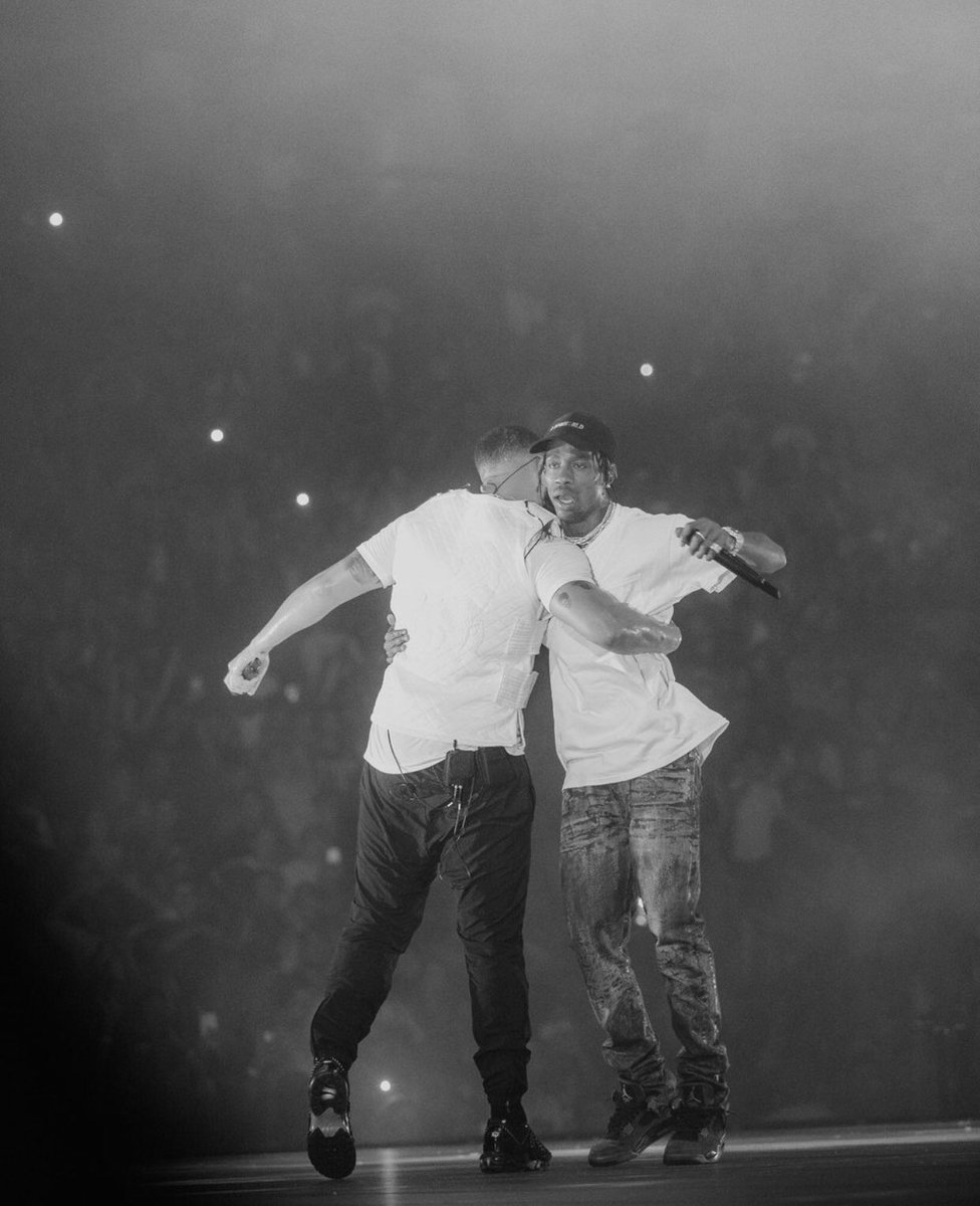 ElfasioB_'s tweet photo. @trvisXX @Drake 2k18 π
#ASTROVO π¨ https://t.co/FlKXc8TGM6