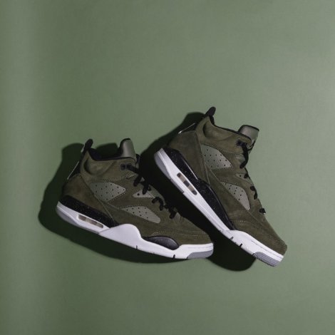 jordan sneakers sportscene