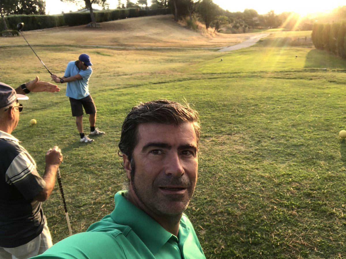 esteban_pacios's tweet photo. Empezamos en el @NCGLasMatas
#compinches #tee1 #golf https://t.co/B7akflKTEG