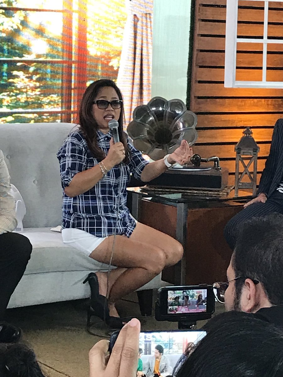 marineldcruz's tweet photo. #TheHowsOfUsMediaDay 
Cathy Molina says maraming nagda-doubt sa artista ko, specifically @bernardokath, so we did this to prove them wrong. Kath did it with flying colors. #KathNiel https://t.co/jbk2HsmeBg
