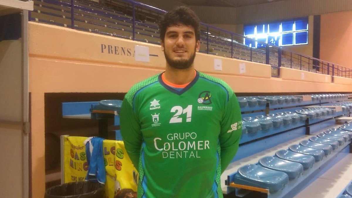 📌 COMUNICADO OFICIAL | El Colomer Dental Algeciras ficha a Álvaro Pérez Barreira.
bmciudaddealgeciras.com/component/cont…