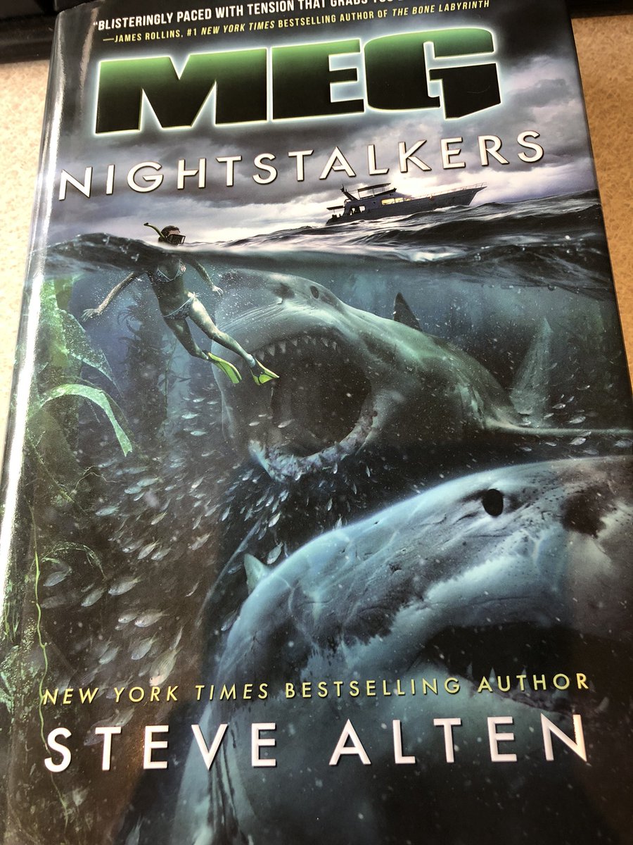 Tweetcitychix's tweet photo. Reading at work #meg #megheads #stevealten #obsessed https://t.co/mZGKeM9AWe
