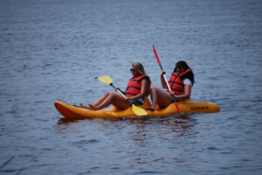 GBRFun's tweet photo. Have we mentioned lately that we rent boats? Yes that's right! motorized and non motorized! Lots of choices to choose from!

Motorized!
20 &amp; 25 HP Fishing boats 
40HP Pontoon Boats 
50HP&amp;60HP Deluxe Pontoon Boats

Non Motorized!
Canoes
Kayaks 
Paddleboats https://t.co/8tGhWFf1gQ