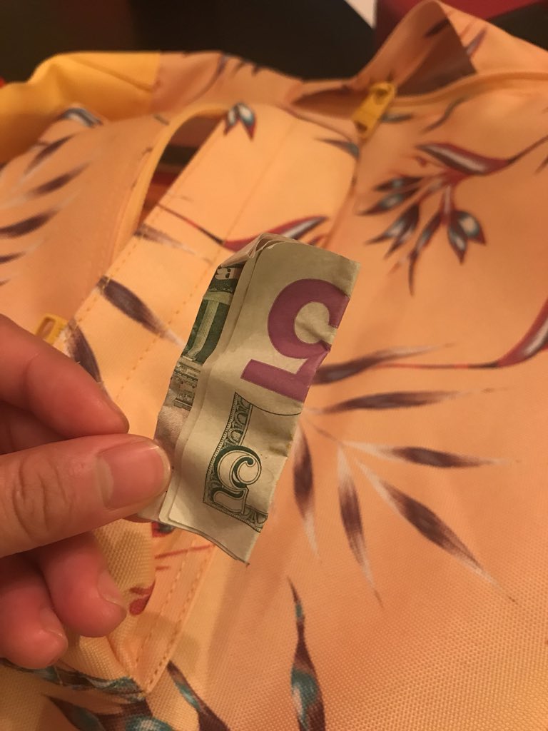 meagsxgee's tweet photo. Rt for good luck I just found $5 in my jacket🙌🏼🙌🏼🙌🏼🤪 https://t.co/SUvR81PNdd
