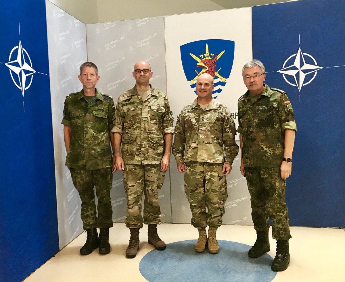 hqmncne's tweet image. Today COM #MNCNE, LTG Hofmann, welcomed COM @USArmyEurope, LTG Cavoli, on his first visit to the Headquarters in Szczecin. It’s on deepening the cooperation with #USAREUR in the field of training and exercises after this year’s exercise #SaberStrike.