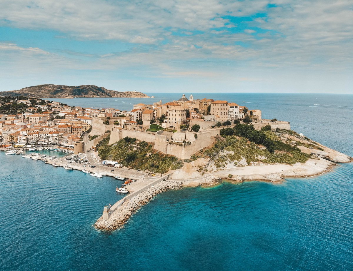 C o r s e 💙

Premier aperçu de mon voyage en #Corse du nord. J'ai été totalement charmée par cette île. Maintenant je comprends mieux le surnom donné à la Corse par les grecs : Kaliste (La plus belle) ☀️