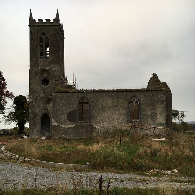 IrishAesthete's tweet image. Disused church at Odagh, County Kilkenny. Dating from 1796 and built with assistance from the Board of First Fruits, it remained in use for services until the late 1950s. #Ireland #Eire #Odagh #CountyKilkenny #Church #Ruin zpr.io/njJsA