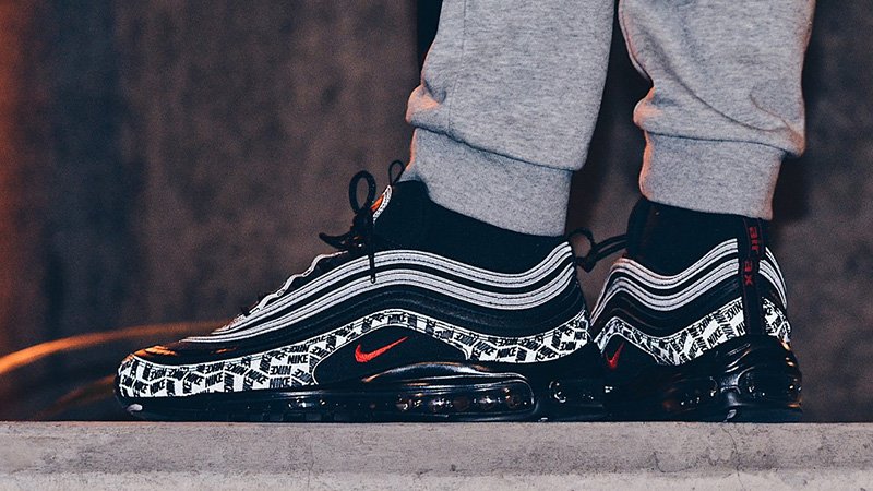 all black reflective air max 97