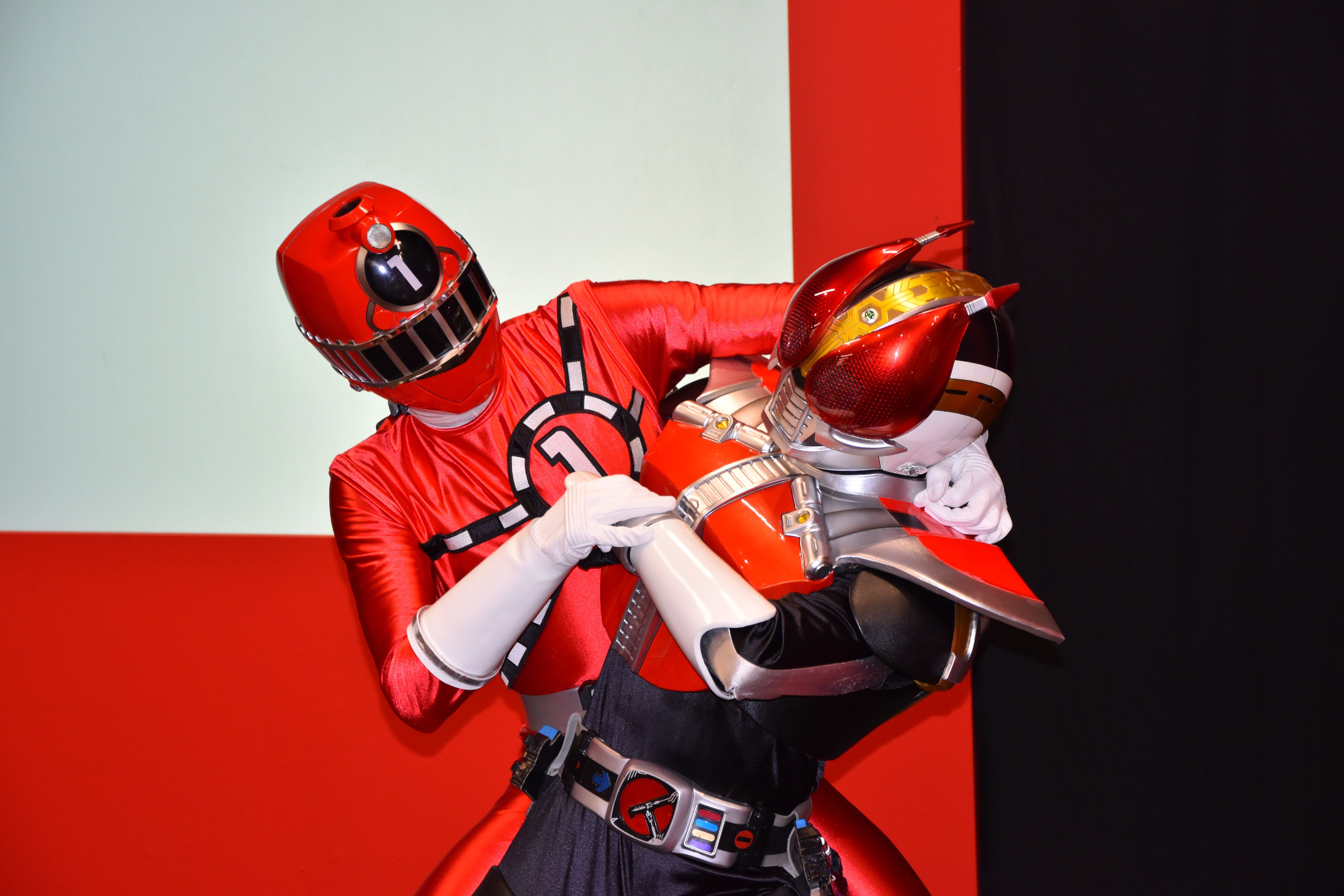 仮面ライダーW デッキパーツ　スリーブ付き 特別企画】10人ライダーがついに揃った！ 「スカイライダー