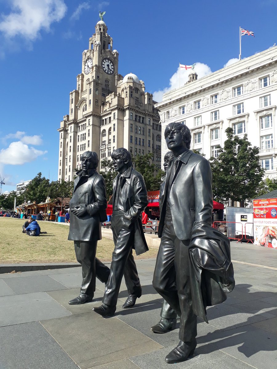 PMSA_Sculpture's tweet photo. READ OUR FRONT PAGE #sculptureofthemonth chosen by #JonathanBaldock DOES he LOVE or HATE the #theBeatles statue #Liverpool? FIND OUT NOW https://t.co/uM9BJnyXA4 HE was in residency @theBluecoat part of his #FreelandsLomaxCeramicsFellowship #CamdenArtsCentre #Read3rdDimension https://t.co/IPzfSXAjgh