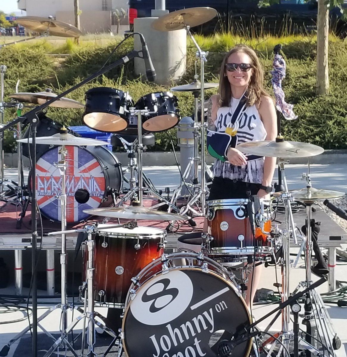 Can't wait to play this thing again. <a href="/DiemondStar/">Diemond Star ®</a> #drumsticks @roadiegearworks <a href="/DestroyADrum/">Destroy A Drum</a> #shedestroys <a href="/shadyrays/">Shady Rays</a> #sunglasses #livehard #shouldersurgeryrecovery #brokenwing #jots #johnnyonthespotband
