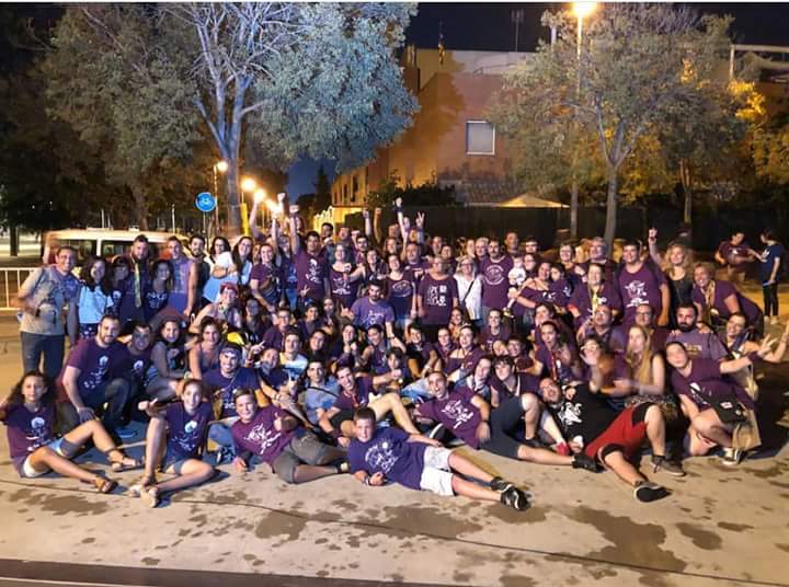 manel_sostres's tweet photo. Felicitats a la @colla_morada , guanyadora de la festa major de Mollet 2018 !!!
Fins l'estiu que ve, #Mollet serà, un any més, MORAT.
I agraïment a @torrats pel seu fair-play, i a la resta d'entitats de la ciutat i voluntaris que ens han fet passar una gran #FMMollet2018 https://t.co/7QNxRbsY9t