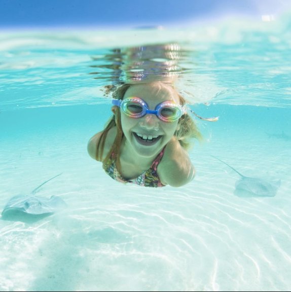 Relax, Unwind and get in a Swimming Goggle state of mind... #underwaterswimming #vaycay #swimming #goggles #holiday #swimmingwithraysn #sea #beachlife #swimmingpool #bling2o <a href="/Bling2oUK/">Bling2o UK</a> <a href="/jolie/">Jolie</a>.handler