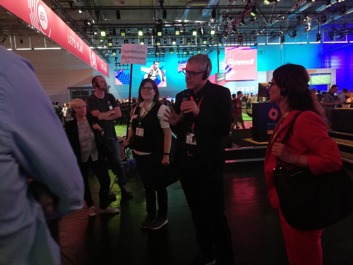 Stiftung Digitale Spielekultur (@digitale_spiele) on Twitter photo Heute freuen wir uns, auf der #gamescom Stiftungen in die Welt der Spielekultur und Fancommunities einzuführen. Vielen Dank an Martin Lorber (@spielkultur_EA) von <a href="/EA/">Electronic Arts</a> für die geführte Tour über den EA-Stand <a href="/pmk997/">Peter Kreutter</a> <a href="/HanielStiftung/">Haniel Stiftung</a> Heute freuen wir uns, auf der #gamescom Stiftungen in die Welt der Spielekultur und Fancommunities einzuführen. Vielen Dank an Martin Lorber (@spielkultur_EA) von <a href="/EA/">Electronic Arts</a> für die geführte Tour über den EA-Stand <a href="/pmk997/">Peter Kreutter</a> <a href="/HanielStiftung/">Haniel Stiftung</a>