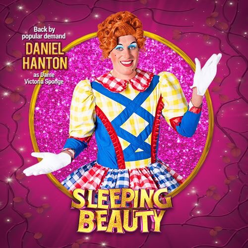No Soggy Bottoms this Christmas! Daniel Hanton returns as Dame Victoria Sponge #panto #beccles #theatre #christmas #hesbehindyou #pantomime