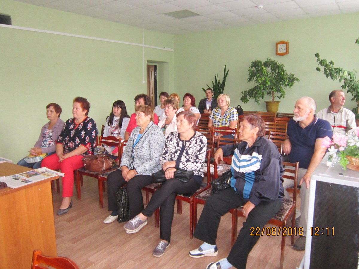 В администрации сельского поселения <a href="/IrKrisina/">Ирина Крысина</a> проводит прием жителей села Дуляпино.