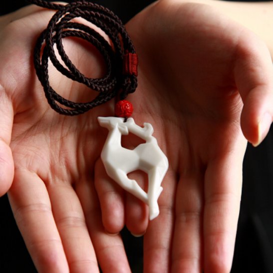 YISHUIVIP's tweet photo. Deer ceramic necklace. Deer  means dear. Do you like this necklace?#deer #necklace #necklaces #decoration #ceramic https://t.co/vPb4JMscvN