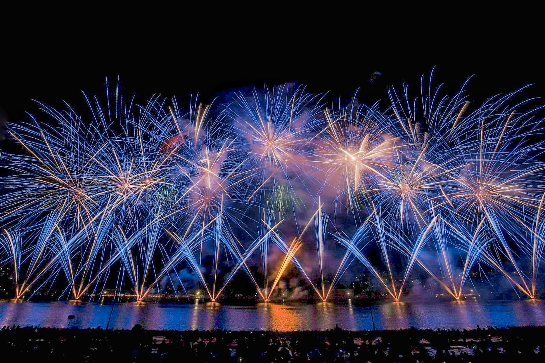 京見坂 あしだ川花火大会 写真撮ってる人と繋がりたい 写真好きな人と繋がりたい ファインダー越しの私の世界 写真の奏でる私の世界 福山夏まつり あしだ川花火大会 芦田川花火大会 花火大会 花火写真 T Co Mzhp5p3u7z Twitter