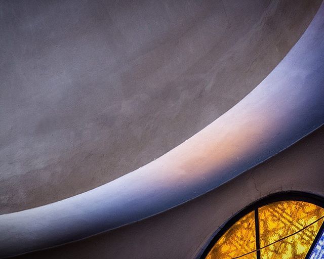 chronis_s's tweet photo. Twist #fineartphotography #photooftheday #allaroundtheworld #minimalism #architecturephotography #architecture #lovemyjob #myart #followers #building #constraction #minimalove #minimal #light #ig_greece #skg #naturallight #greece https://t.co/J8TaayhUTZ