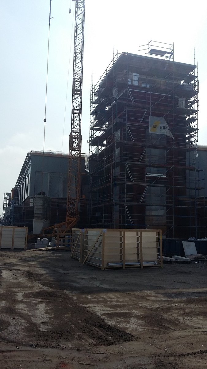 wouter_pasman83's tweet photo. Sligro Antwerpen volop in af en ruwbouw! Gigantisch wat hier aan werk verzet wordt. @FraanjeBouw https://t.co/TBZz6ywuxk