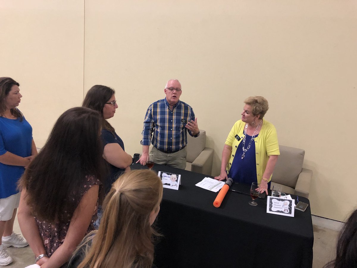 jessmcglinn's tweet photo. Meet and Greet with Various Departments! #familyservices #elementary #jack #specialeducation
Back To School!
May the Force be With You!
@CCA_ProfDev @CommCharterAcad
#CCAForce
#TeamCCA
#CCAProfDev https://t.co/gFOXkgNDsH