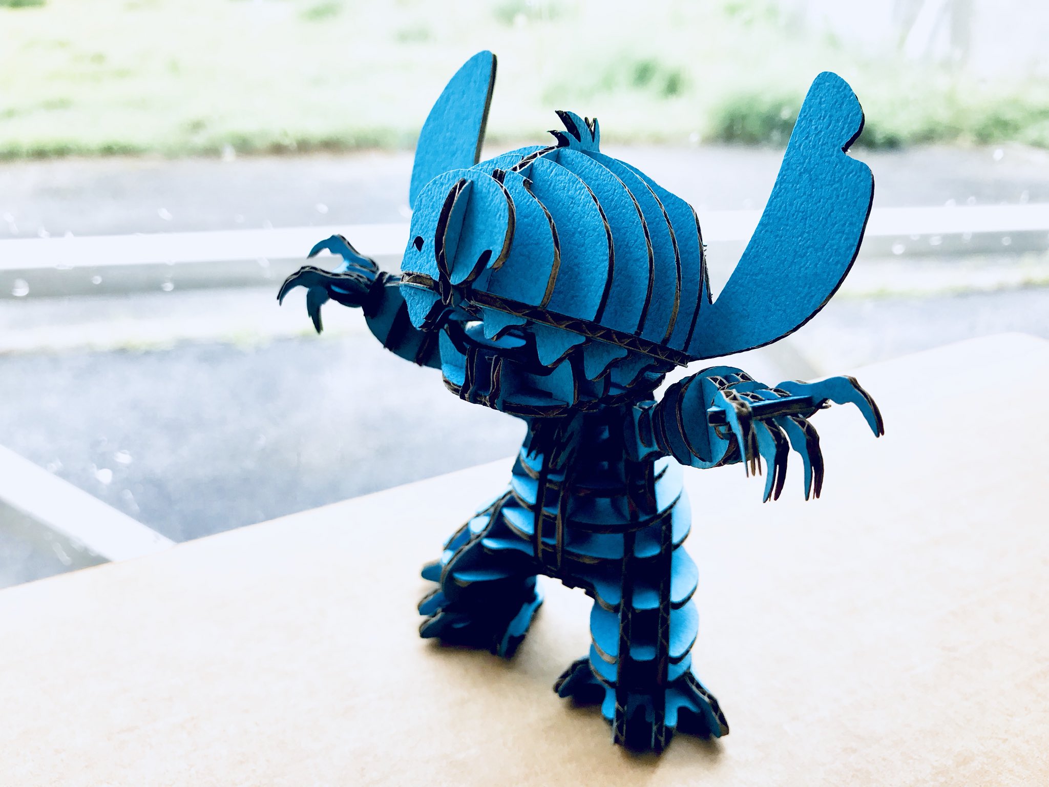 Flats 4d Art Puzzle 大人気の鮮やかな スティッチ Blue ２枚シートの簡単モデルと思いきや 高い完成度 爪先が凝ってます ディズニー スティッチ ディズニー展 宮城県美術館 ダンボールクラフト 工作 4d Puzzle T Co Flqaycpqpk