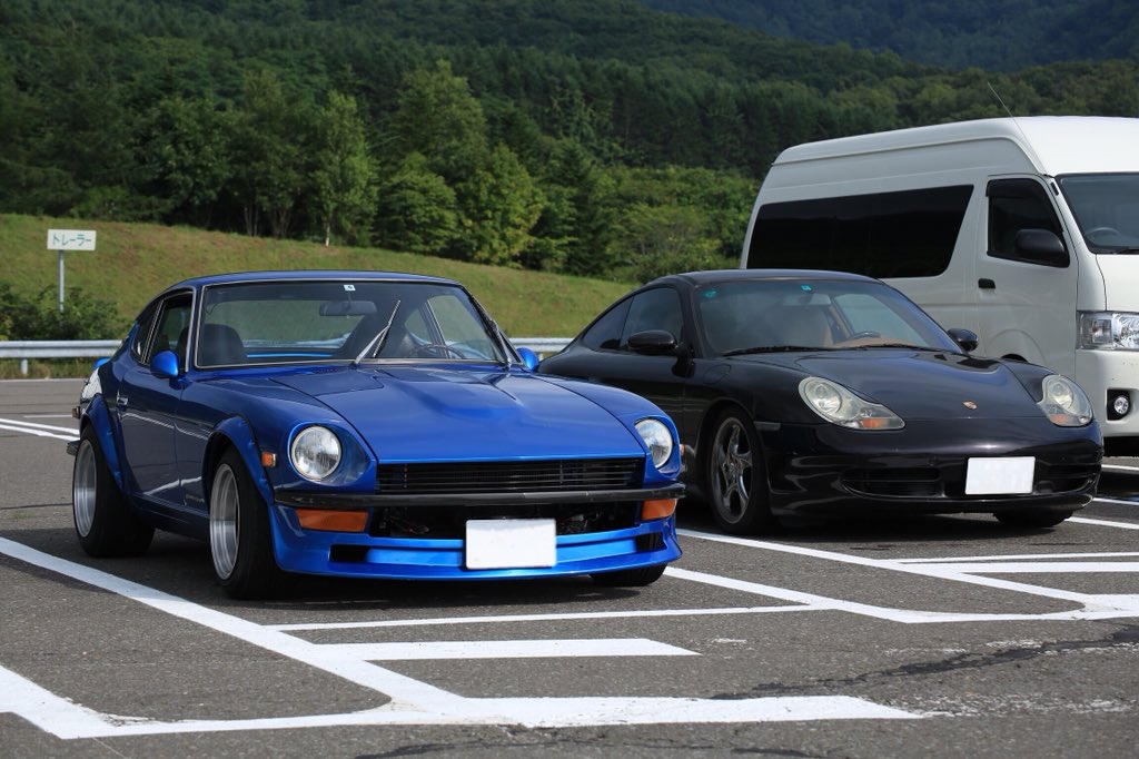 tomo08295's tweet photo. Zとポルシェで洞爺湖行ってきました〜 高速走ったので車汚れてますがそこは勘弁🙏🙏

やっぱりポルシェには敵いません…笑 #S30Z #240Z https://t.co/vCiyrFcCCe