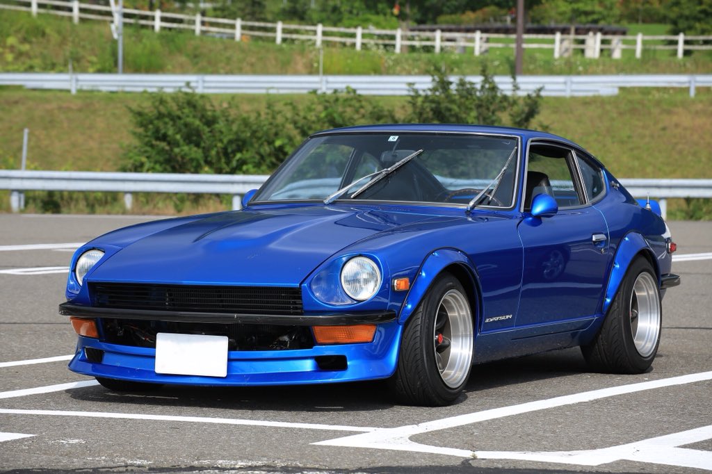 tomo08295's tweet photo. Zとポルシェで洞爺湖行ってきました〜 高速走ったので車汚れてますがそこは勘弁🙏🙏

やっぱりポルシェには敵いません…笑 #S30Z #240Z https://t.co/vCiyrFcCCe