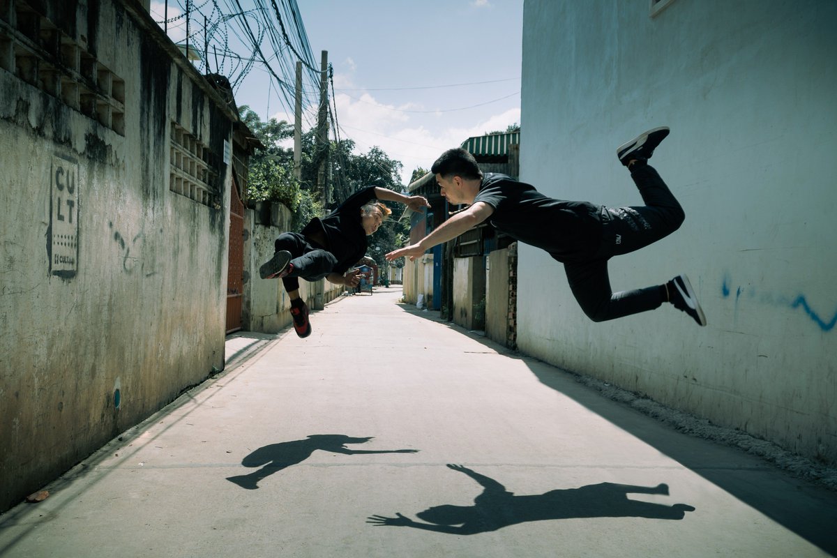 tanzimaugust's tweet photo. Have a look at our week preview here: https://t.co/2xbesX2QzI. Starting today with Aydin Teker's "Hallo!" at #HAU3, this week we show 9 productions at 8 different venues across Berlin. Check out our #festivalcentre & library at #HAU2. #tanzimaugust30 https://t.co/0P6fwR0xOi