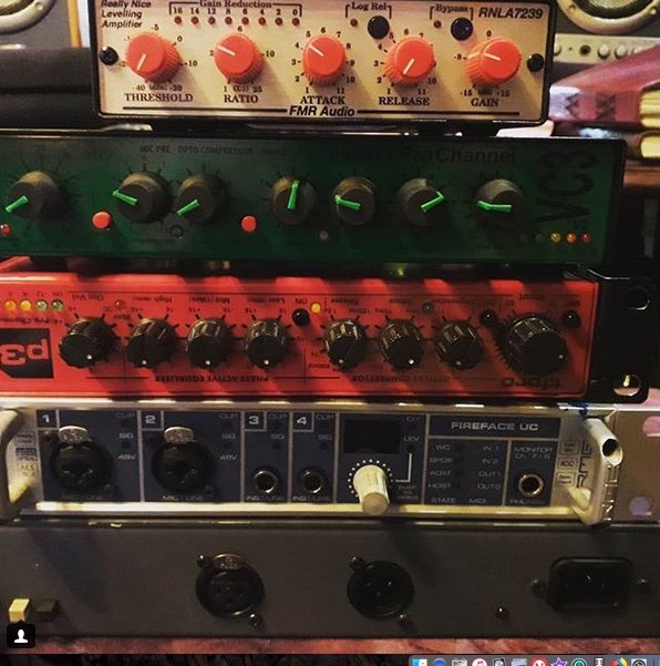 This will be the full rig for recording at RPM Studios....it's a pyramid  technology construction even the Sumerians who built the Giza pyramids  would be impressed with lol