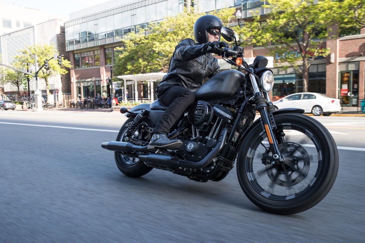 Aggressive throwback styling taken to a place altogether new. 

jenningsharley-davidson.com/harley_davidso…