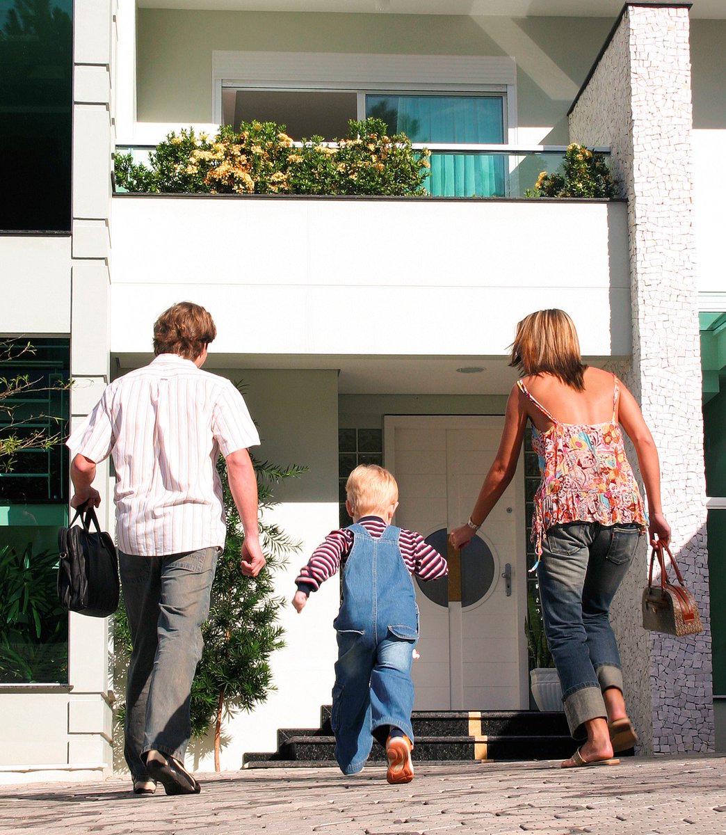 Be a smart parent – Make a smart home! #smarthome #homeautomation buildyoursmarthome.co/home-automatio…