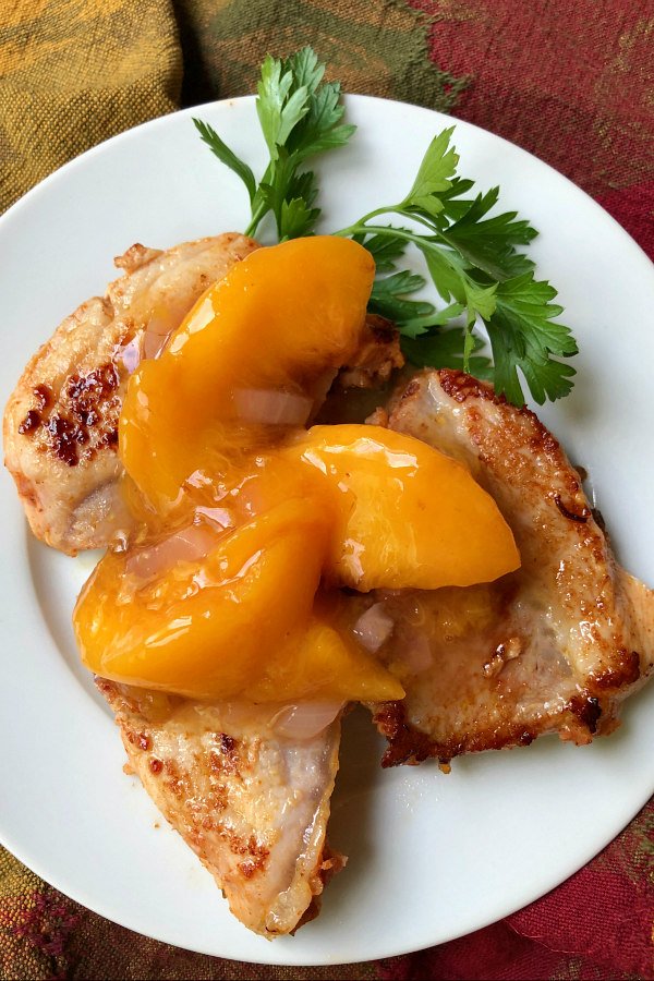 Super delicious, easy back-to-school recipe: Pork with Peach Sauce
Print the full recipe here -> recipegirl.com/pork-with-peac… <a href="/SmithfieldBrand/">Smithfield Brand</a> #ad #RealFlavorRealFast