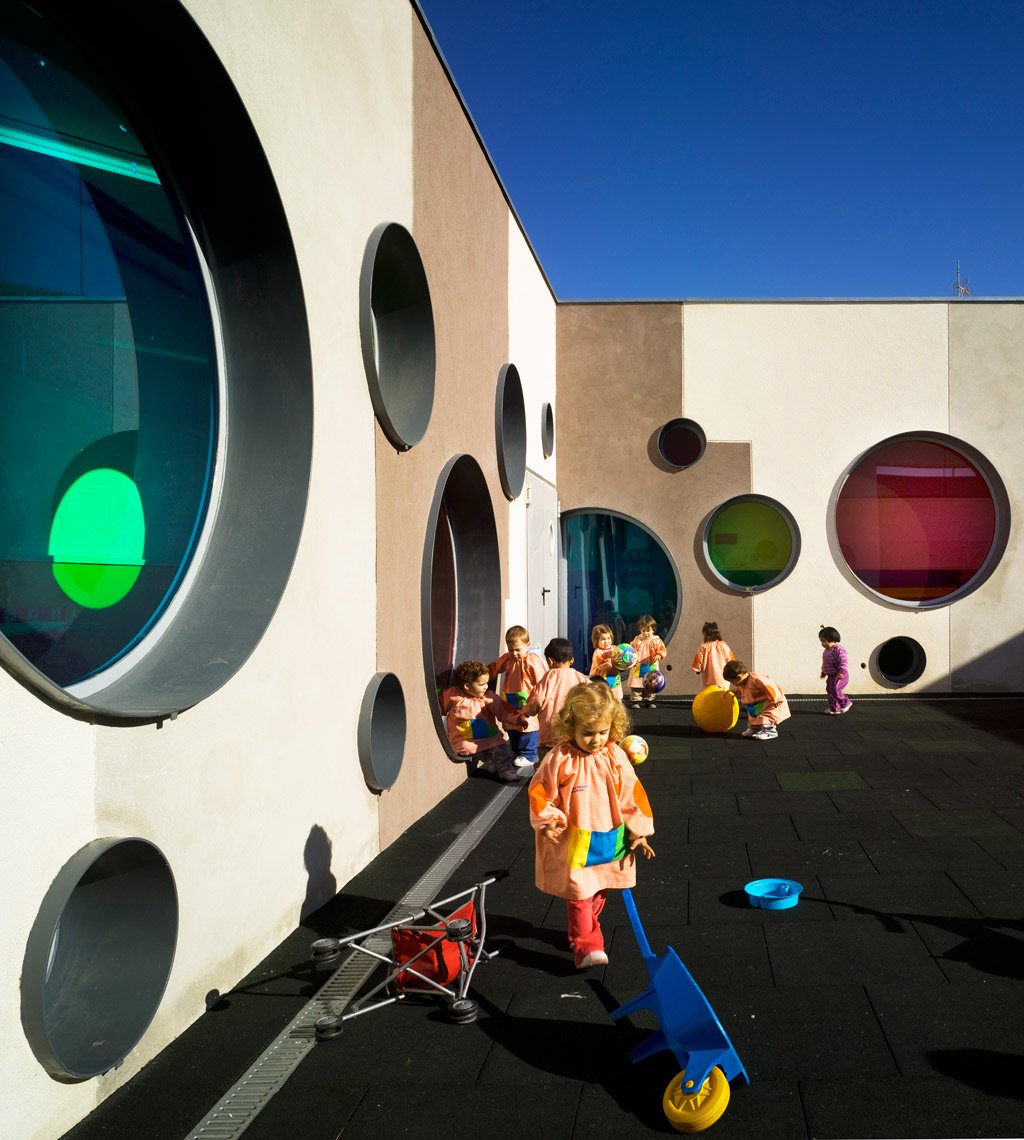 Prueba la importancia del espacio y la arquitectura en los primeros momentos de su vida. Episodio #7 #podcast 'Una #Guardería Para Leo''#EscuelInfantil Vélez Rubio #GPLpod mtr.cool/rovpvvs #maternidad #arquitectura <a href="/losdeldesierto/">LosdelDesierto[elap]</a> #fotografía <a href="/DFfotografo/">David Frutos</a> y #JesúsGranada