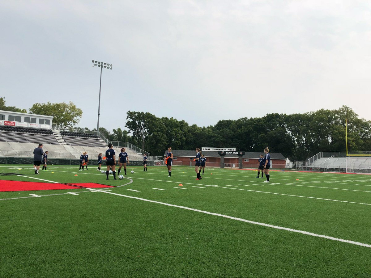 MMULancersWSOC's tweet photo. #picsfrompractice #Lancers #MountUp #weplayLancerSoccer https://t.co/QUMPvHXI3C