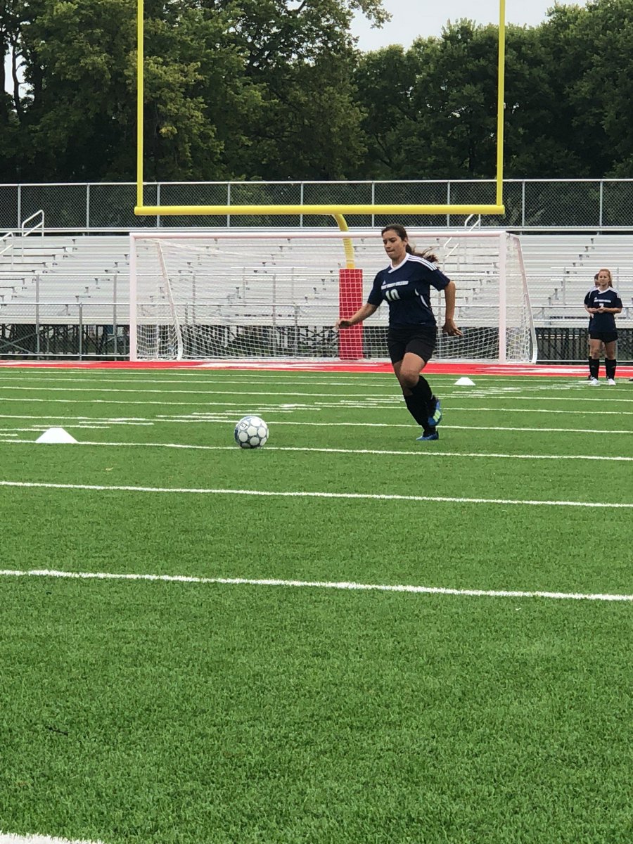 MMULancersWSOC's tweet photo. #picsfrompractice #Lancers #MountUp #weplayLancerSoccer https://t.co/QUMPvHXI3C