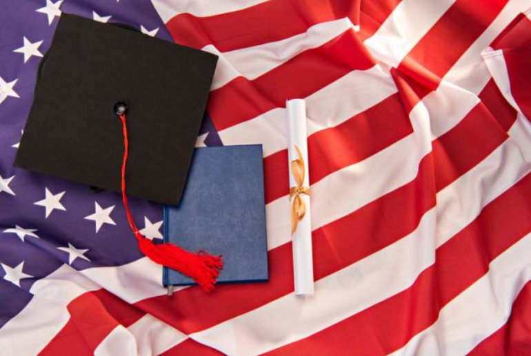 TexasConsortium's tweet photo. Are you an international student preparing to study in the United States? Don't miss these tips from TIEC Vice President @globalbuck in @timeshighered:  https://t.co/m01AYRZOzo #IntlEd #YouAreWelcomeHere https://t.co/FVD8hLls9A