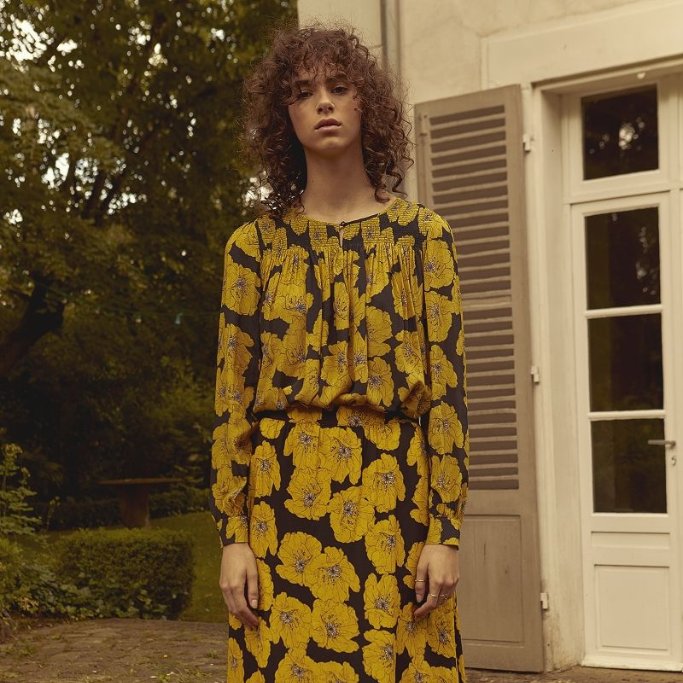 New arrivals! With its beautiful cuts and elegant details, Swildens is definitely a brand to look out for! Discover their latest garments and accessories here: goo.gl/nRwUmE