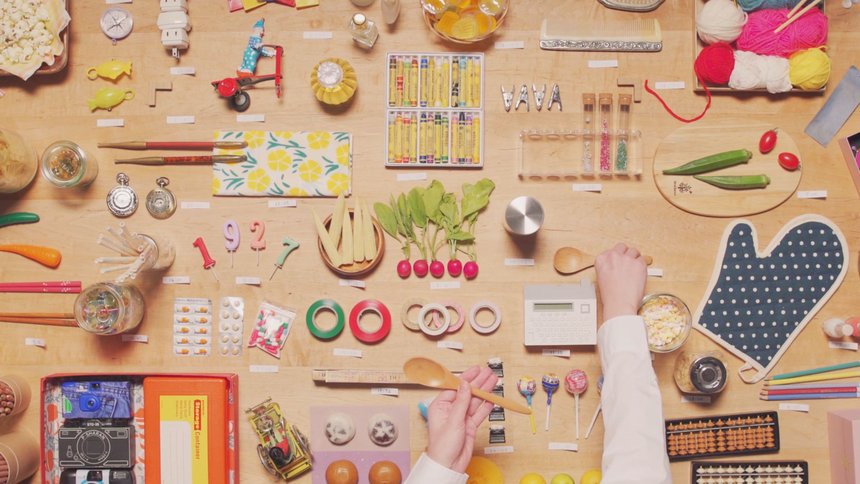 dandad's tweet photo. Need a little Branding pick-me-up for #HumpDay? Here's Hitotoki, who celebrated hand-made crafts by creating a special clock – with 1,440 different sets of hands to reflect each minute of the day. https://t.co/kI8lJfqzpP https://t.co/6D4uvuZDQd