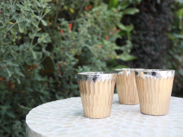 CAEvents_'s tweet photo. Our new trendy multi-metal votives pair perfectly with this oyster accent table from @AFR_Rentals!  #eventgoals #design #eventplanner #charlotte https://t.co/o5zcfXHPoR