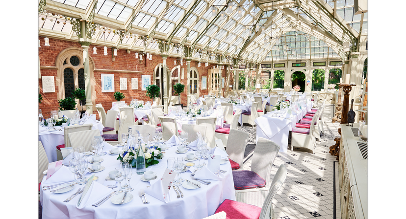 Leicestershire has a hidden gem, perfect for a wedding day of elegance and Sophistication. <a href="/KilworthHouse/">Kilworth House Hotel</a> will provide the perfect location nestled in 38 acres of rolling parkland!
BOOK A VIEWING TODAY! 
bit.ly/kilworthhousew…
<a href="/CYE_Group/">CYE_Group</a> #weddingplanning #weddingday