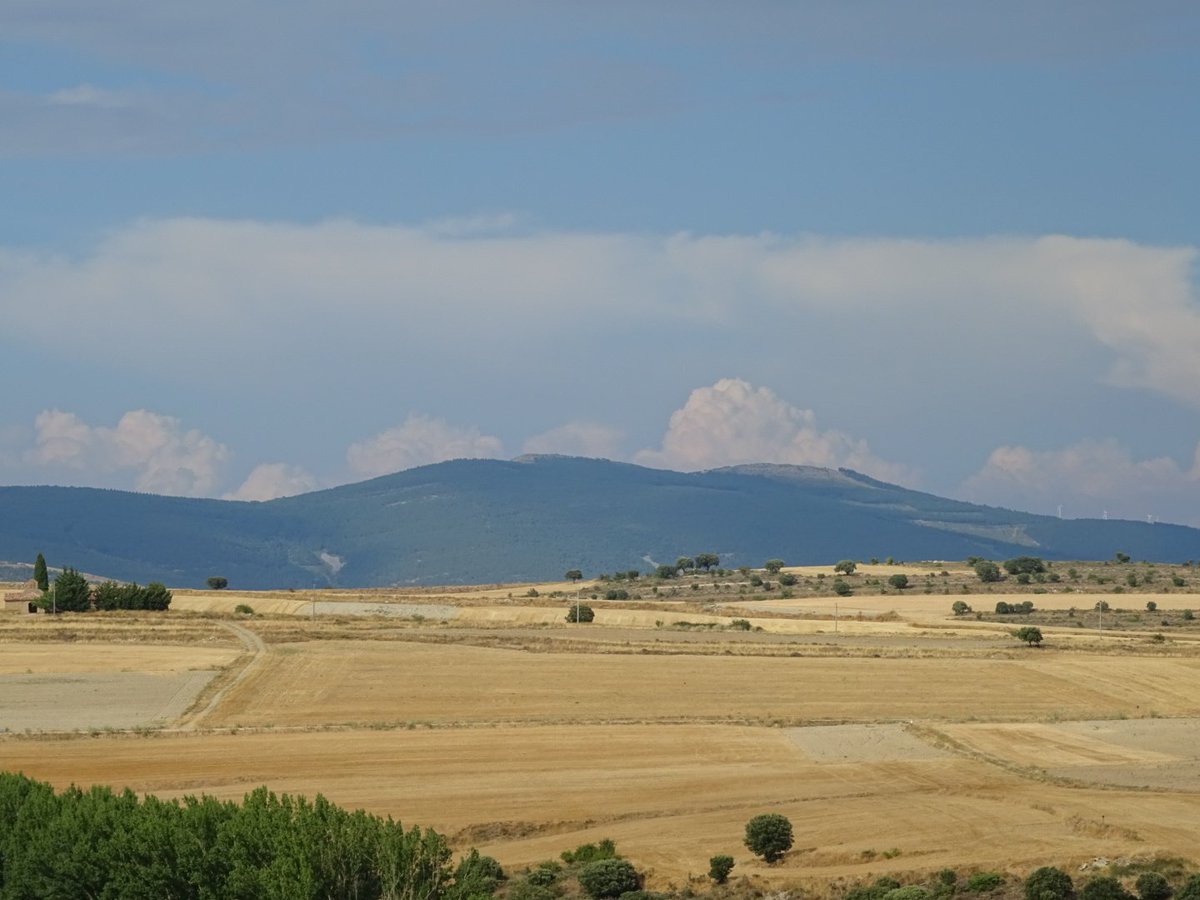 Vistas desde las #tierrasaltas #soria de las tormentas que están afectando por la zona. En Fuentes de Magaña ha caído 1mm únicamente