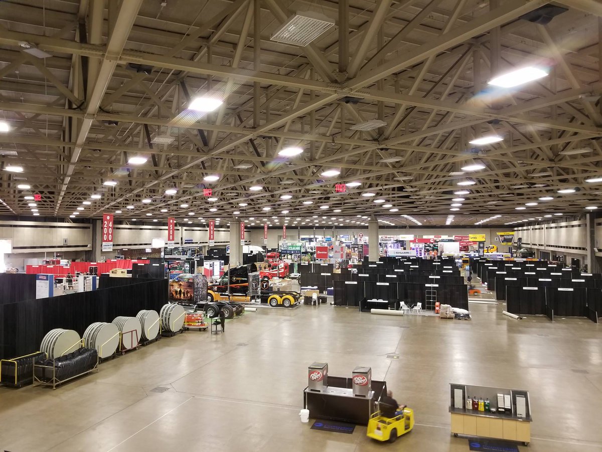 We're a little over 24 hours away from #GATS 2018! There's still time to register and join this gathering of the trucking community! bit.ly/2LnLeTo #TruckShow