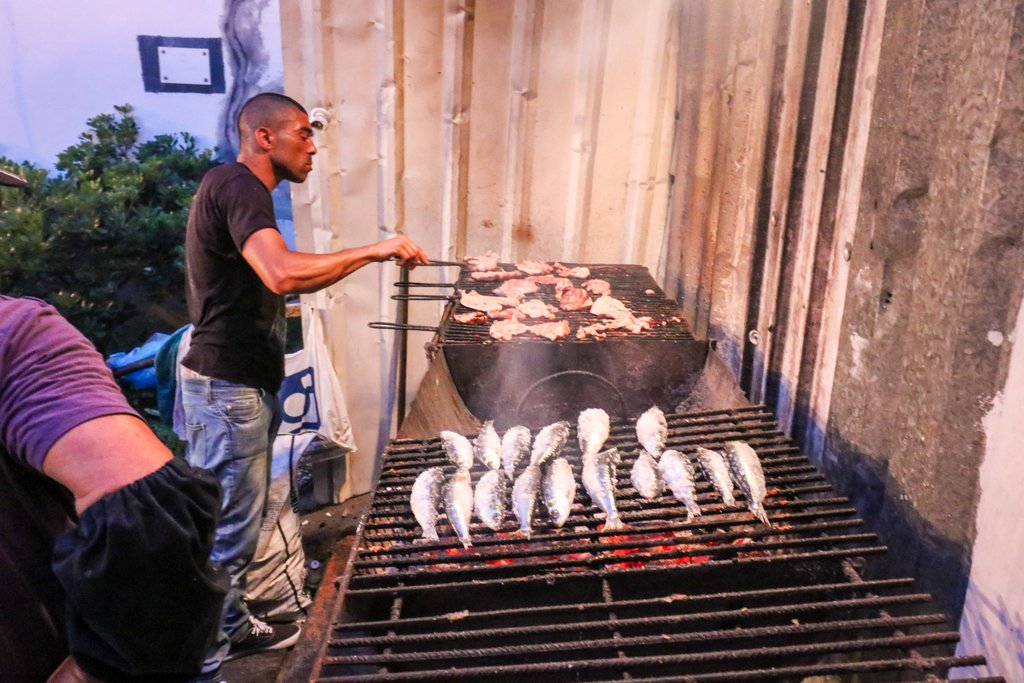 1 Euro Sardines. Forget that ramen noodle every night budget #SaturdaySardines